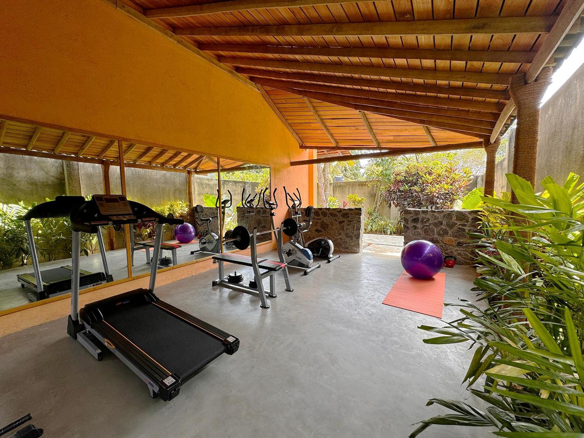 Coastline Mirissa Boutique Hotel And Spa Dış mekan fotoğraf